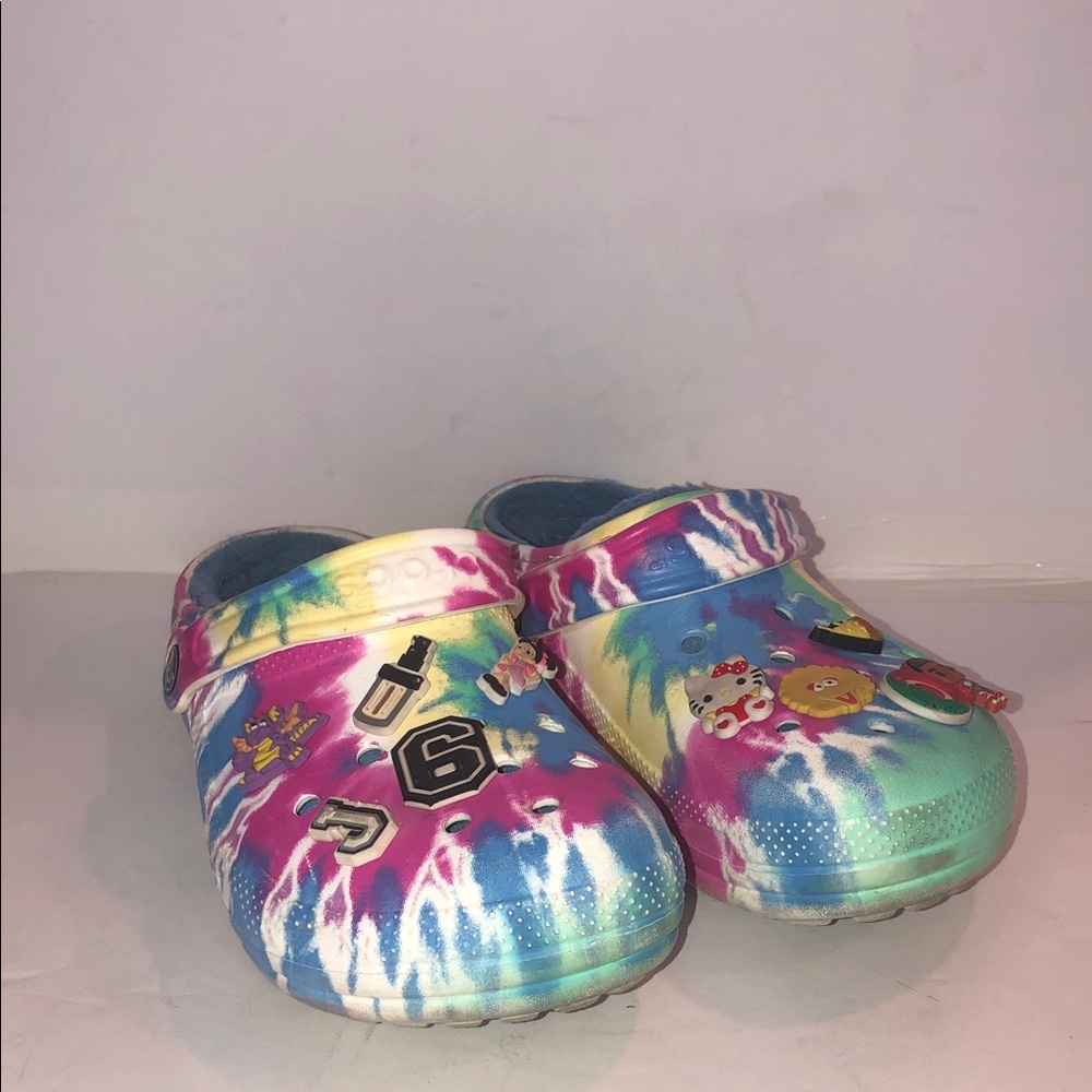 Crocs Tye Dyed Clogs with Charms Pink, Blue, Yellow & White - Picture 2 of 9